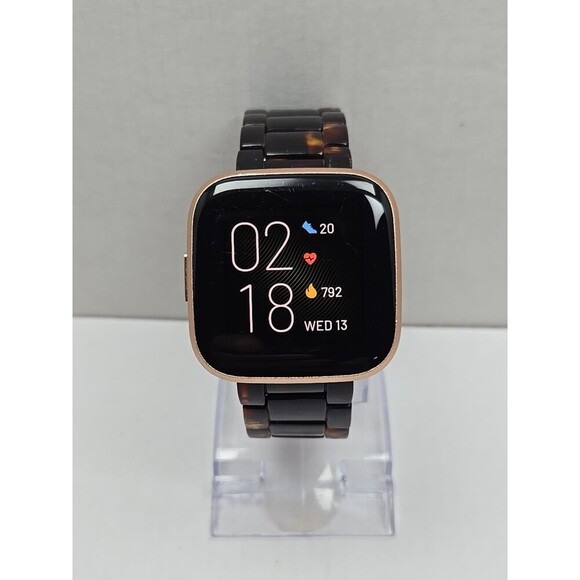 Fitbit Versa 2 Smartwatch Rose Gold 40mm Alexa WR50 Always On Display No Charger - Picture 1 of 10